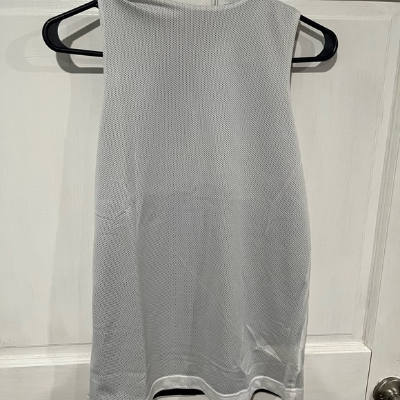 Jordan Dri-FIT Big Kids' (Boys') Tank, reversible, size L - Picture 5 of 9